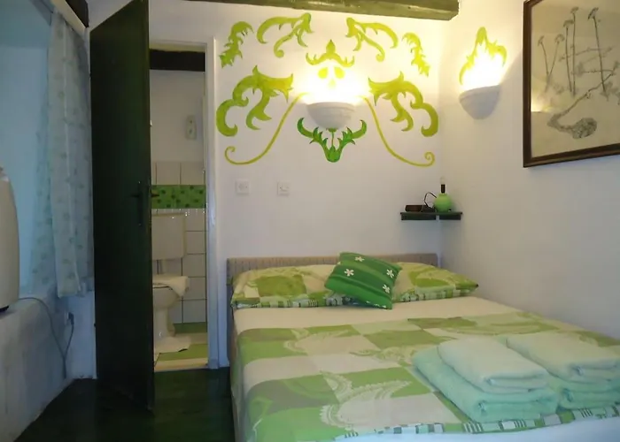 Cozy With The Old Town Charm Daire *