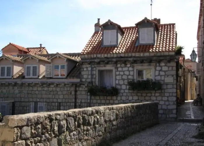 Daire Cozy With The Old Town Charm