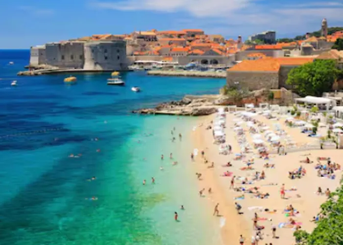 Cozy With The Old Town Charm