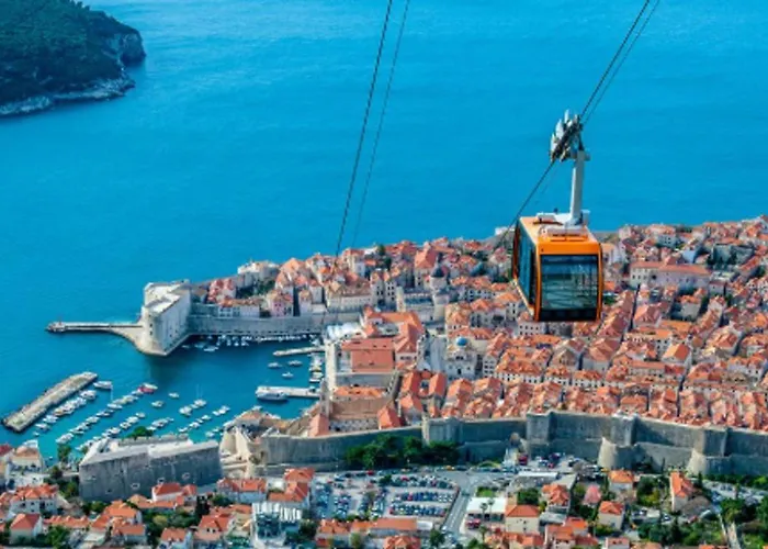 Daire Cozy With The Old Town Charm *